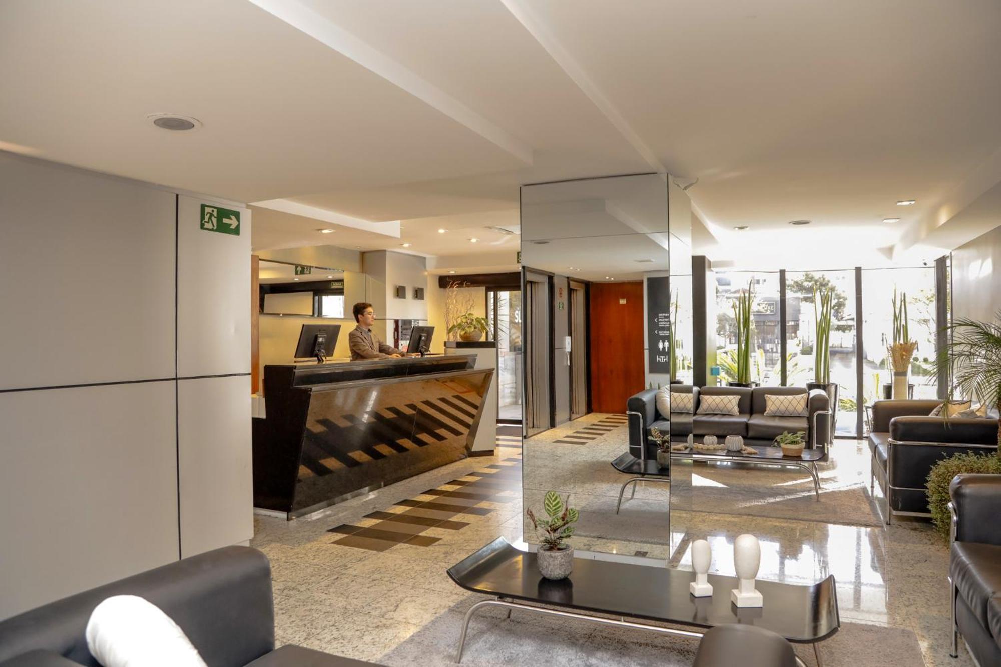 Slaviero Curitiba Batel Hotel Exterior foto